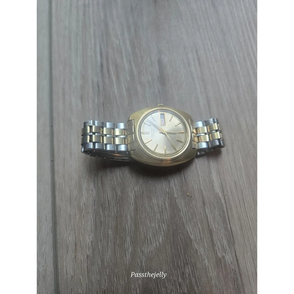 Vtg Seiko Watch Mens‎ 7006-7000 Day Date 21 Jewels Automatic Retro 70s Cushion